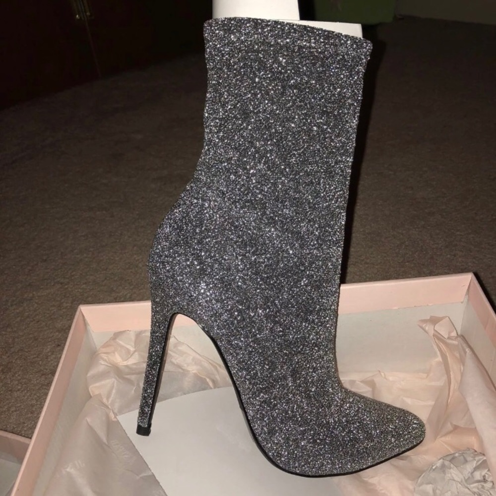 Glitter silver booties